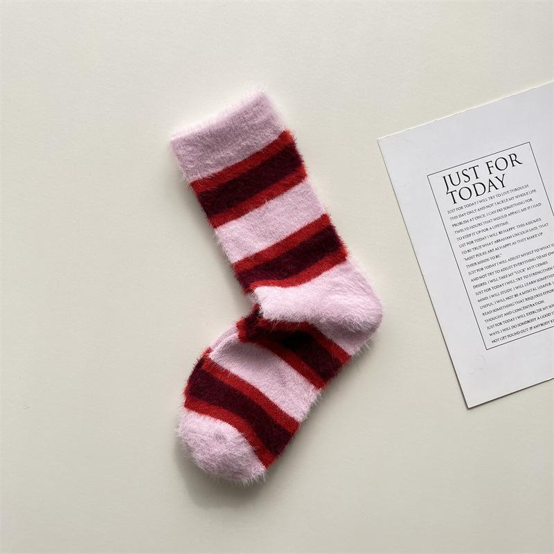 靴下 レディース パステルカラー ボーダー柄 厚手 ルームソックス 暖かい ナイロン 混紡 秋冬