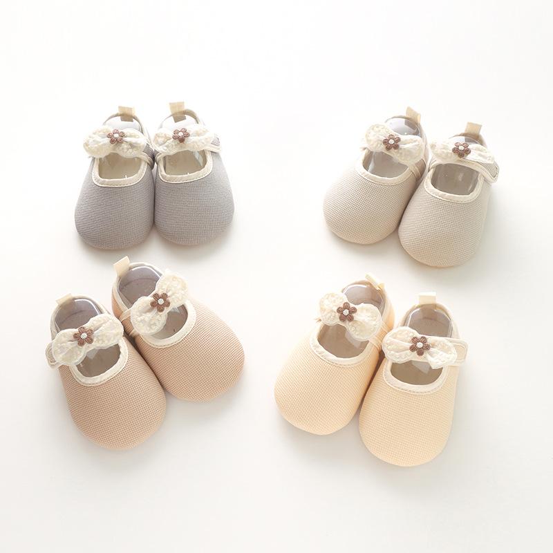 ベビー ファーストシューズ 女の子 布靴 12-36ヶ月 幼児 プレシューズ 蝶結び コットン 春秋 かわいい 花柄 ピンク系 グレー