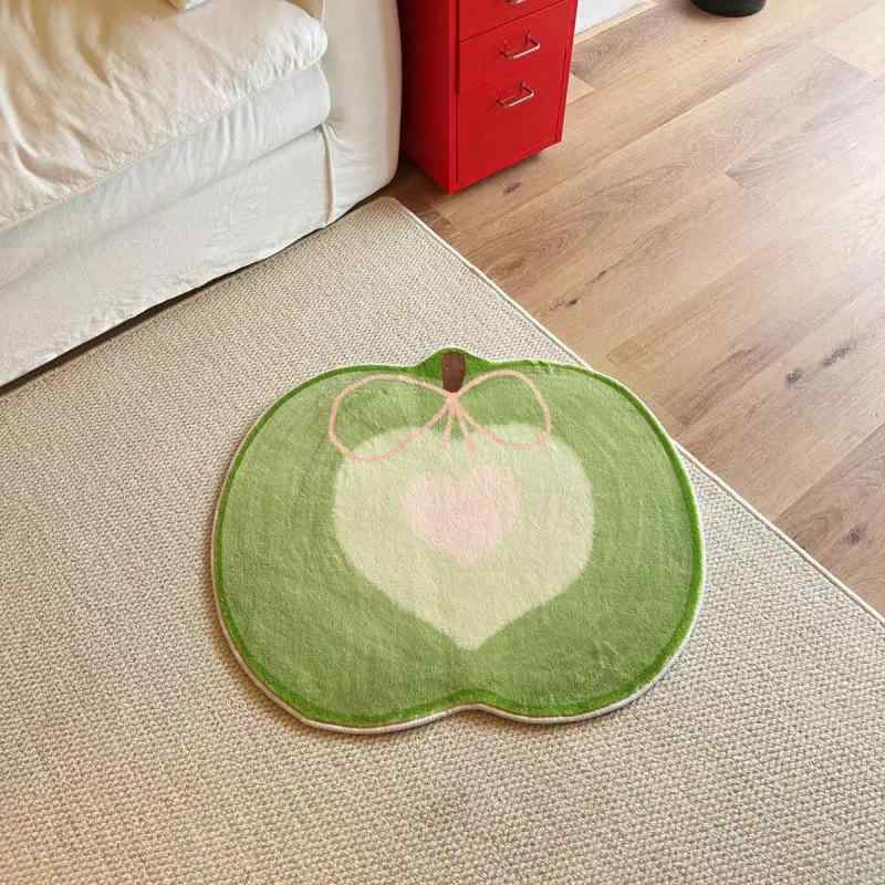 マット ラグ レディース 韓国風 フェイクウール 滑り止め付き ベッドサイド 青リンゴ デザイン 40 50cm 50 60cm 60 70cm かわいい おしゃれ