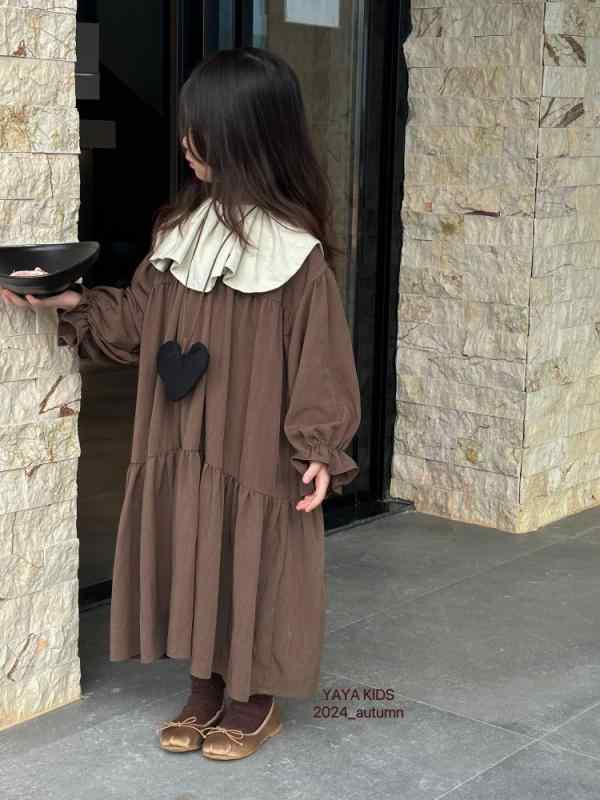 ワンピース キッズ 女の子 子供服 韓国風 Aライン 長袖 膝丈 無地 ゆったり かわいい フリル襟 ギャザ..