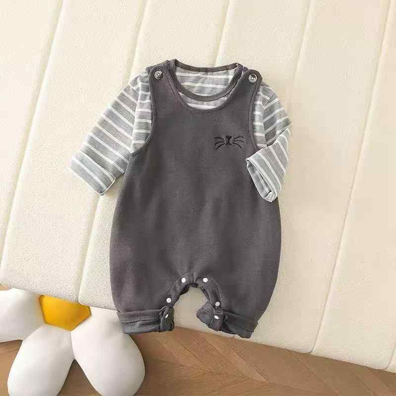 ベビー 上下セット ストライプ 長袖 トップス 吊りズボン 2点セット 春秋 新生児 女の子 うさぎ耳付き A類 綿混紡 かわいい 普段使い