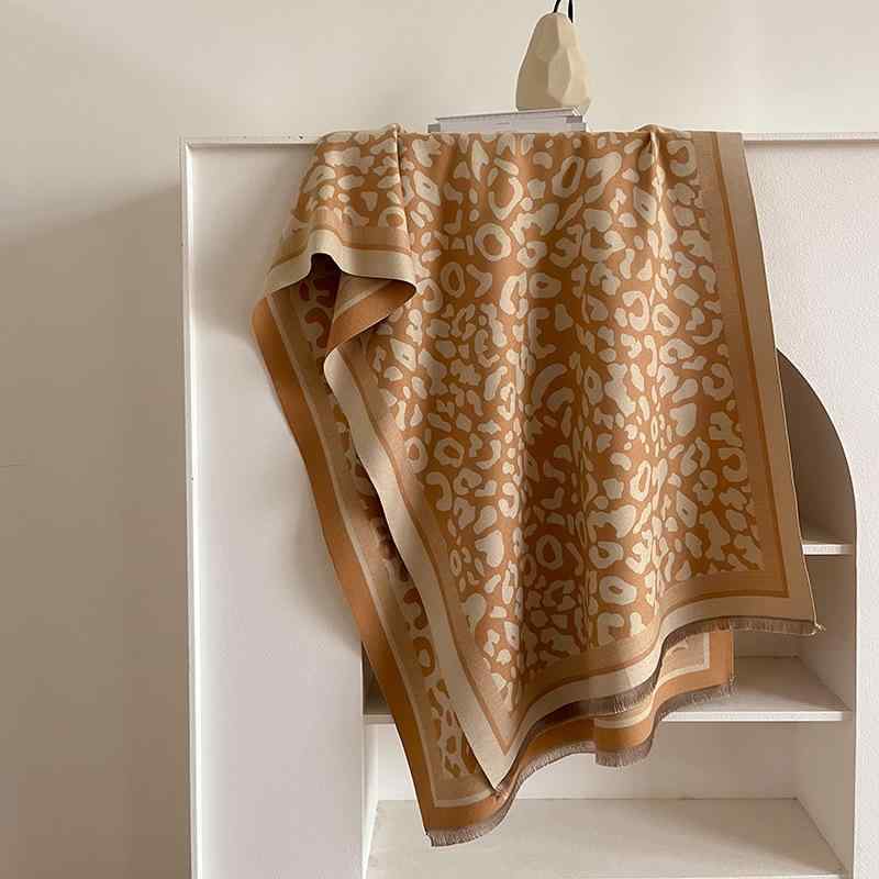 ストール レディース ヒョウ柄 仿羊绒 秋冬 大判 厚手 ショール 膝掛け 高級感 あったか 通勤 防寒 ベージュ ブラック グレー