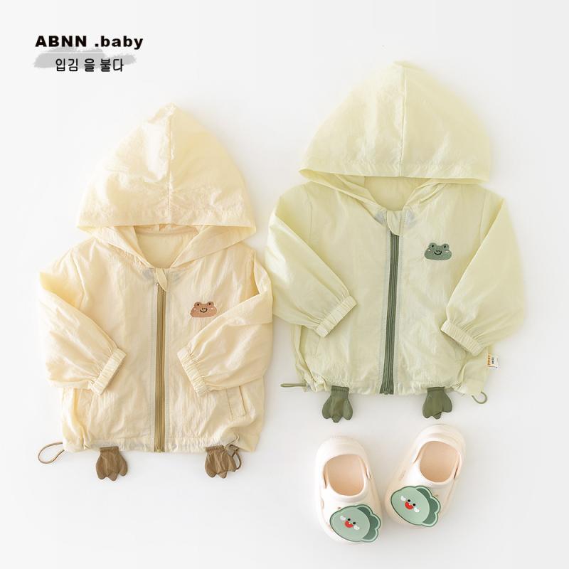 キッズ UVカットパーカー 長袖 薄手 ベビー 幼児 子供服 かわいい 小熊 刺繍 フード付き ジップアップ ..