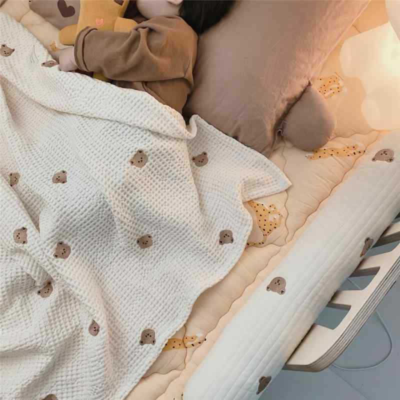 ベビー 毛布 モーダルコットン ワッフル 新生児 幼児 子供 おくるみ アニマル 刺繍 かわいい 韓国風 クマ ウサギ トラ 恐竜 リス チューリップ オリーブ オールシーズン