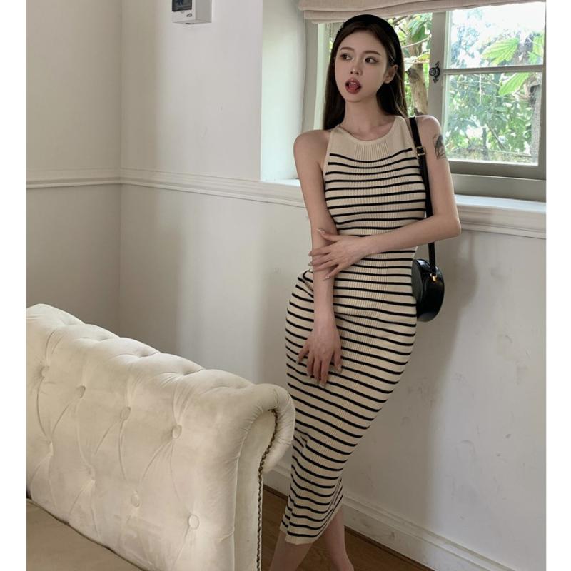 ワンピース レディース ノースリーブ ニット スリット 杏色 ミモレ丈 スリム 細見え 背中開き セクシー ポロネック TR生地 チャイナ風 ..