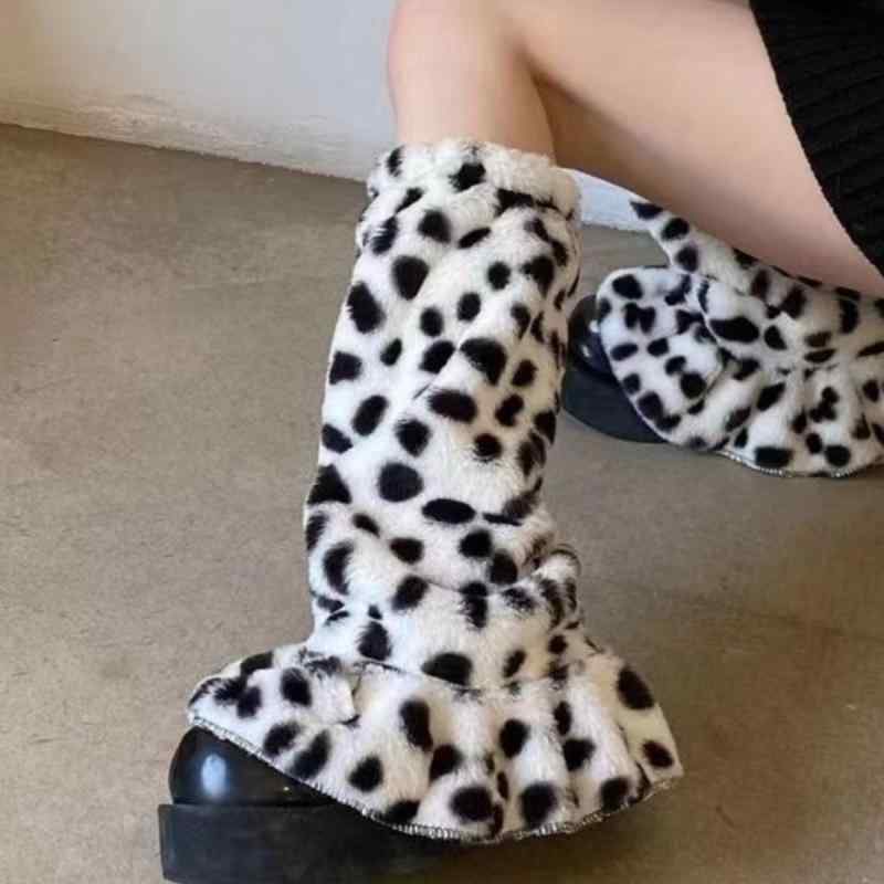 靴下 レディース ソックス レッグウォーマー 秋冬 厚手 防寒 あったか ルーズソックス スポット柄 アクリル 高筒 カジュアル かわいい ブラック ホワイト系