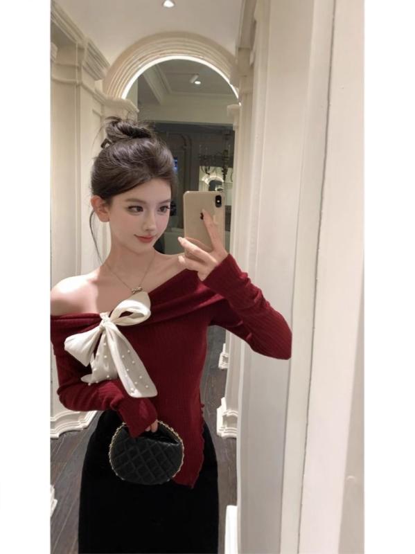 ニット レディース 一字肩 クリスマス 長袖 トップス インナー セーター 赤色 黒色 杏色 プルオーバー 修身型 タイト きれいめ かわいい 韓国風 フェミニン デート