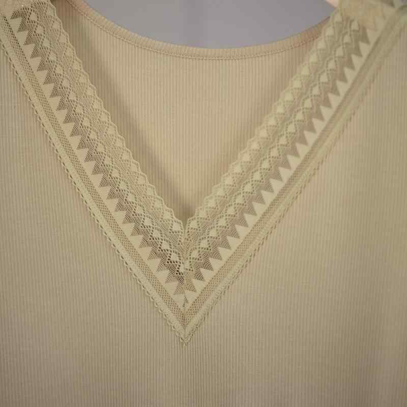 キャミソール レディース レース Vネック モダール タンクトップ インナー 部屋着 ルームウェア 重ね着 シンプル 無地 春夏 秋冬 白 黒 灰色 普段使い デート