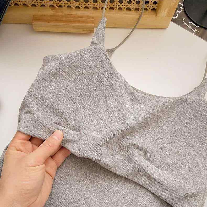 タンクトップ レディース スリムフィット ラウンドネック コットン パッド入り ノースリーブ トップス 黒 グレー 白 春夏 秋冬 インナーウェア