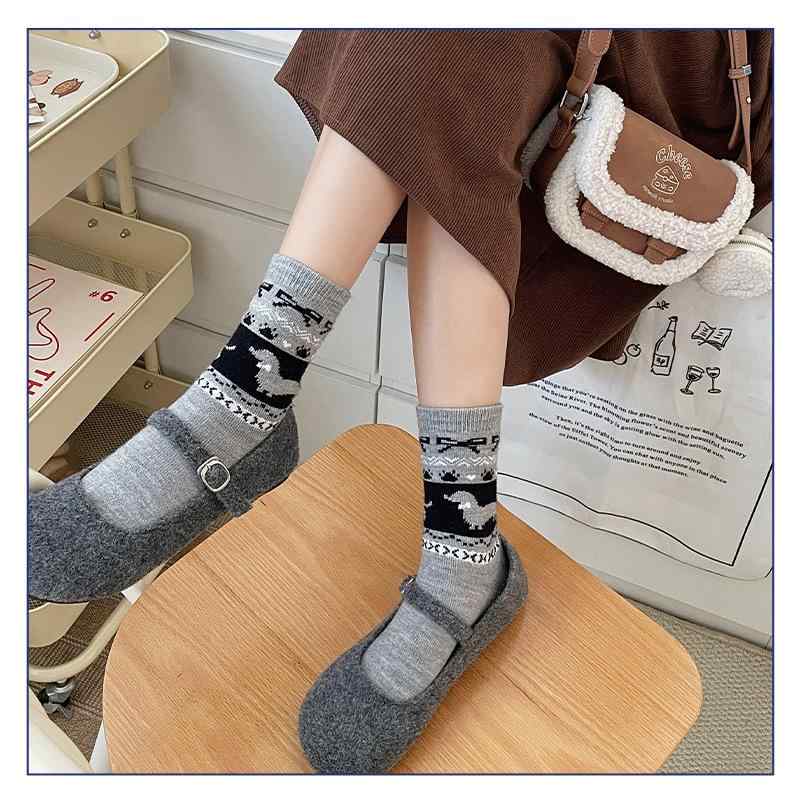 靴下 レディース 秋冬用 厚手 ウール混 あったか レトロ調 ニット クルーソックス アニマル柄 イヌ 犬 ..