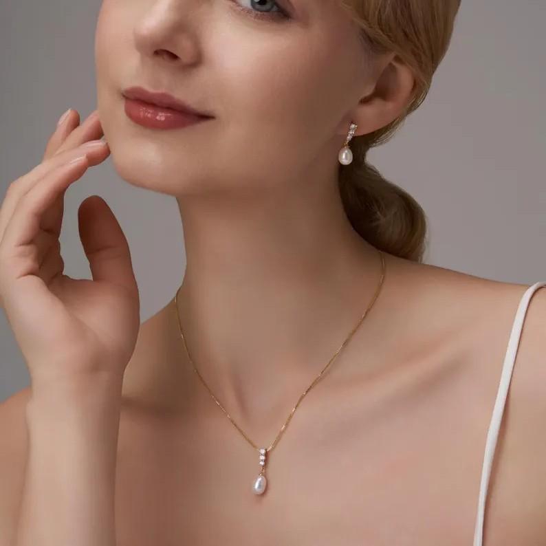 Coral - ネックレス レディース ジルコニア パール ペンダント イヤリング セット シルバーカラー ゴールドカラー ウェディング ブライダル ジュエリー 上品 エレガント パーティー フォーマル