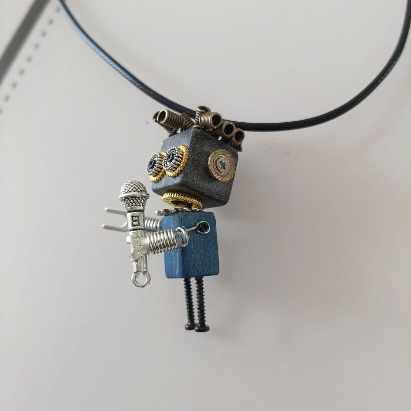 ネックレス メンズ パンク ロボット ペンダント 木目調 合金 スチームパンク 風 ギフト 贈り物