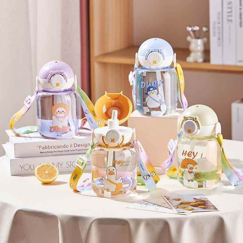 水筒 キッズ 子供用 ストロー付き プラスチック コップ 直飲み こぼれ防止 漏れ防止 かわいい カートゥ..