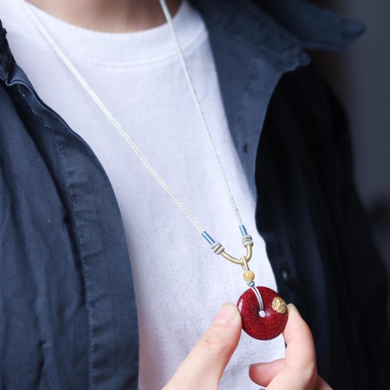 ネックレス 男性用 女性用 朱砂 平安御守 ペンダントトップ カップル お揃い ギフト アクセサリー レトロ アート 縁起物 ラッキーアイテム