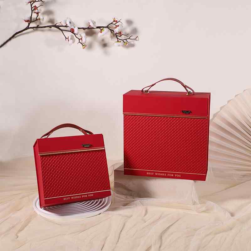 ギフトボックス レディース 手提げ箱 赤色 シャンパン色 特種紙 24cm 18.5cm 正方形 長方形 大 小サイ..