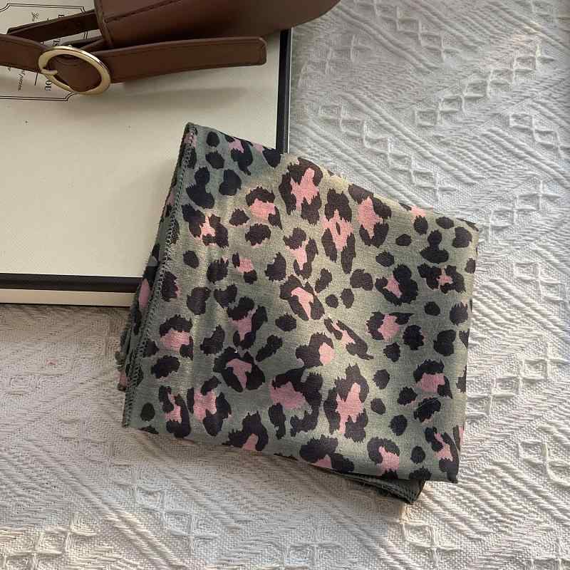 スカーフ レディース 花柄 コットン シルクタッチ 正方形 春夏 秋冬 バッグスカーフ ヘアバンド アニマル柄 ヒョウ柄 復古柄