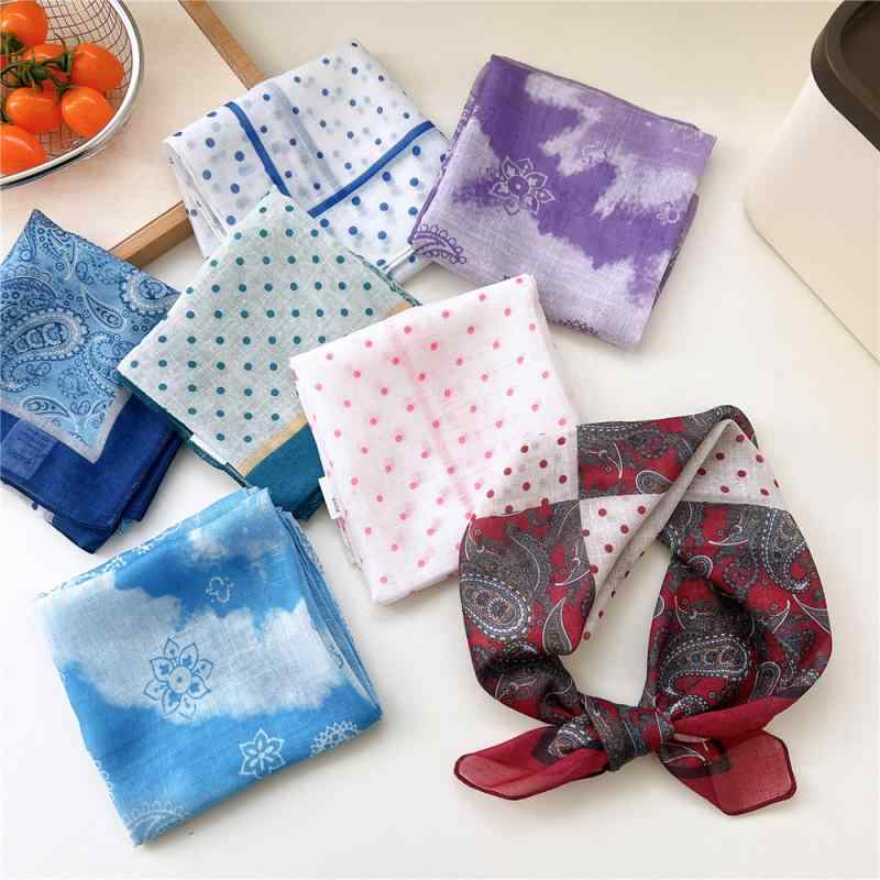 スカーフ レディース ファッション コットンリネン ドット柄 ハンカチ ヘアバンド ネッカチーフ レトロ 春夏 秋冬 日焼け防止 首巻き バッグ飾り 透気性 ターバン 腰巻 小判 薄手 正方形 55cm