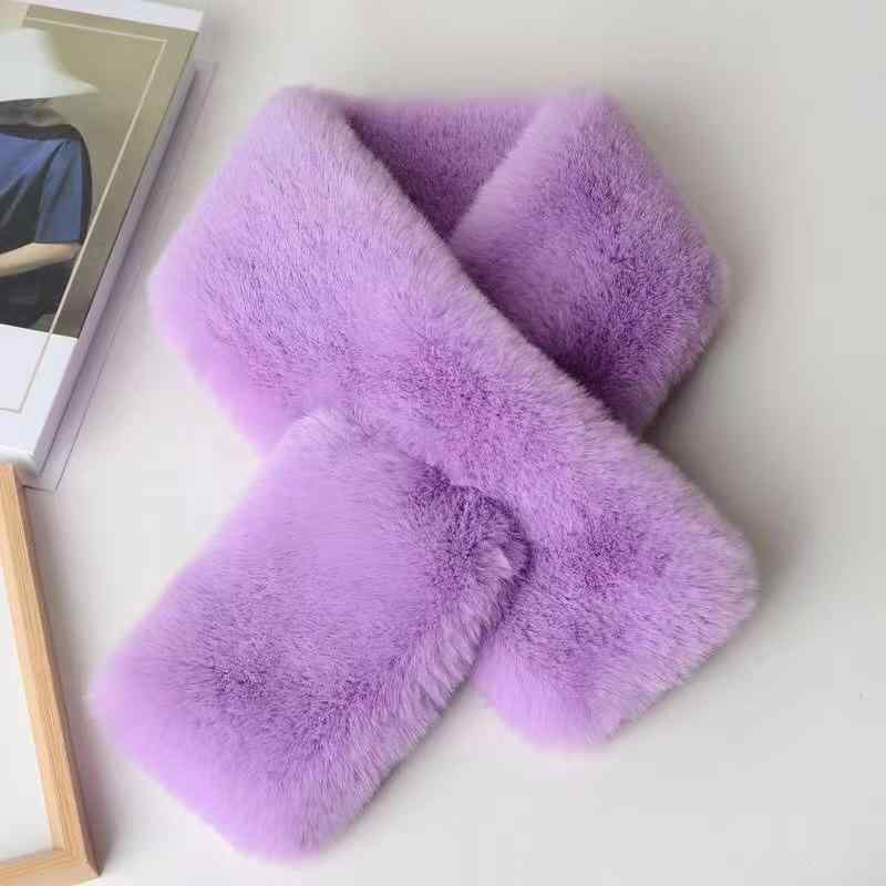 マフラー レディース 秋冬 暖かい フェイクファー ティペット 差し込み 無地 ふわふわ もこもこ かわいい 韓国風 ブラック ピンク系 ベージュ 通勤 通学