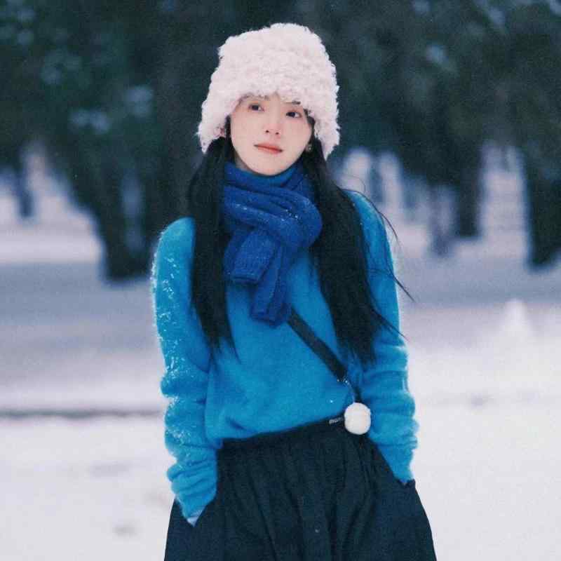 マフラー レディース 秋冬 学生 ニット 保温 カップル 無地 かわいい ガーリー カジュアル 学院風 ショール ストール 紺 白 赤 グレー ワインレッド ベージュ ブラウン アクリル