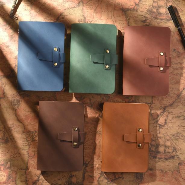 ノート レディース メンズ 取り外し可能 PU レザー バインダー 日記帳 レトロ 復古風 ビジネス 手帳 A5 A6 A7 横罫 無地 黄茶色 深茶色 赤茶色 青色 緑色