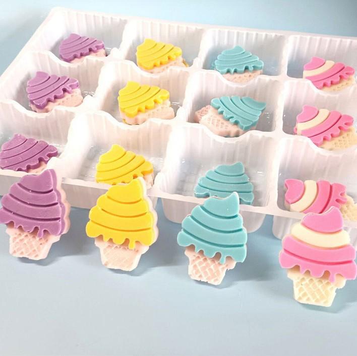 ケーキ デコレーション チョコレート アイスクリーム 多色 食用 誕生日 パーティー 製菓 飾り付け キッ..