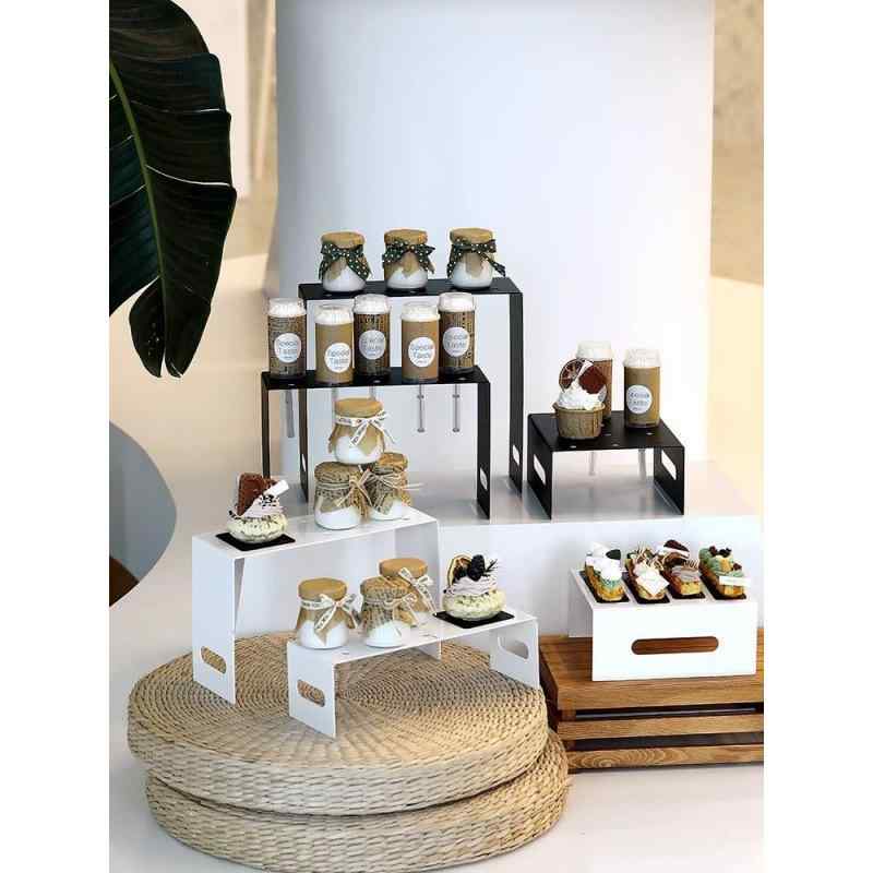 ケーキスタンド 三段 メタル製 デザートスタンド 果物かご アフタヌーンティー 結婚式 パーティー ディスプレイ台 飾り台 菓子皿 盛り付け プレート ブラック ホワイト