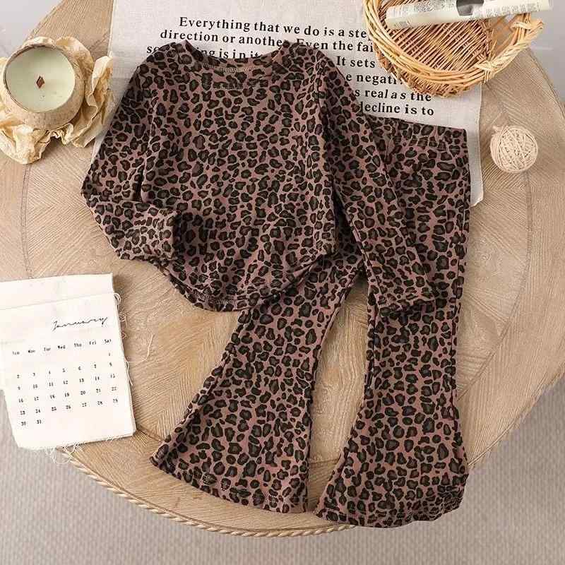 子供服 女の子 ヒョウ柄 セットアップ ニット 2点セット 長袖 パンツ 伸縮性 普段着 おしゃれ着