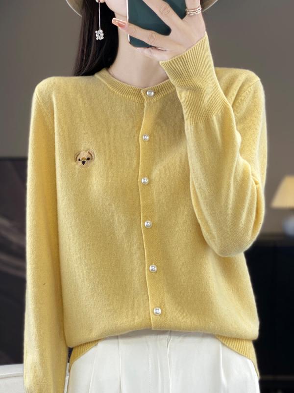 カーディガン レディース かわいい ニット 小熊 刺繍 秋 秋冬 ゆったり ラウンドネック 長袖 トップス 黄色 ピンク系