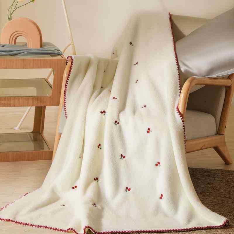 ベビー 毛布 赤ちゃん 膝掛け ブランケット 秋冬 ポリエステル 110×160cm 桜んぼ オリーブ ミニうさぎ かわいい熊 向日葵 星空 ins風