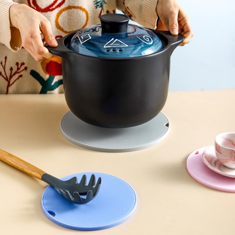 鍋敷き ランチョンマット コースター シリコン 断熱 厚手 大判 北欧風 オレンジ コーヒー色 ブルー ピンク グリーン グレー 青