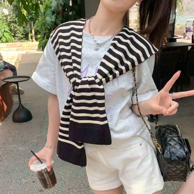 ・性別: 女性・素材: 粘胶纤维・スタイル: ファッションOL・カラー: 米底黒条纹, 黒底白条纹・長さ: 108cm*50cm・幅: 100cm*45cm・編み方: 平織り・柄: 単色・機能: 装飾・流行の要素: 無地・款式: 普长