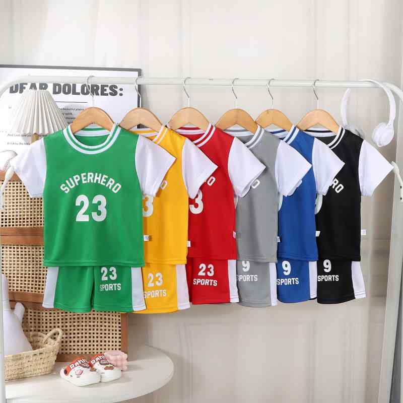 子供用スポーツウェア 上下セット 男の子用 バスケットボールウェア 女の子用 速乾性 半袖 薄手 ジャージ 2点セット ポリエステル 通気性 伸縮性 イエロー グリーン レッド ブルー ブラック グレー 80 90 100 110 120 130 140