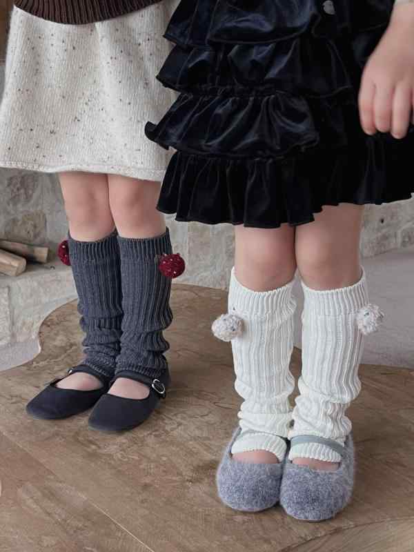 靴下 キッズ 女の子 子供用 レッグウォーマー ニーハイソックス リブ編み 無地 秋 冬 かわいい ふわふわ ボンボン付き ミドル丈 暖かい 冷え対策