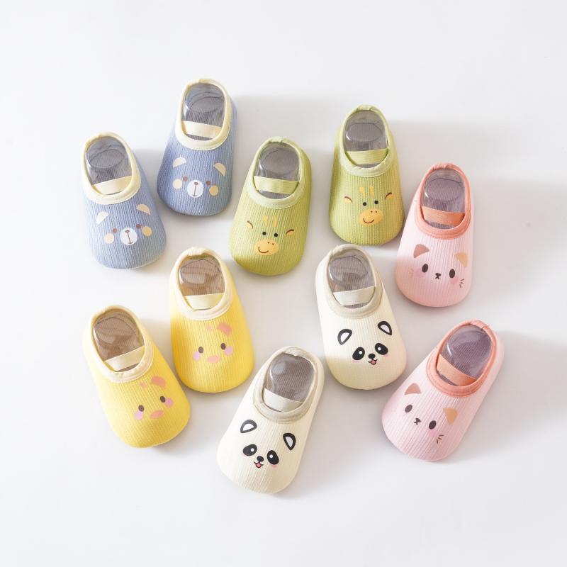 靴下 キッズ ベビー ルームシューズ 滑り止め付き 床暖房対応 柔らかい かわいい 動物柄 春夏秋冬 幼児 幼稚園 保育園