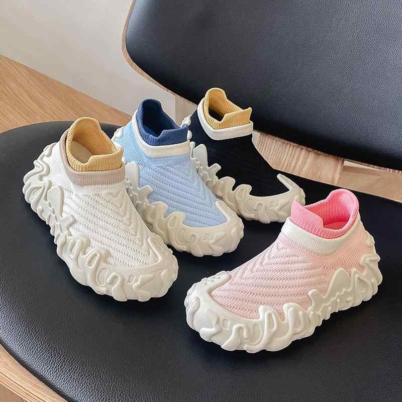 Sneakers - キッズ スニーカー 男の子 女の子 ニット 運動靴 スリッポン 通気性 軽量 春秋 黒 青 ベージュ ピンク系