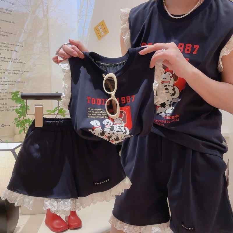・スタイル: カジュアル・対象: 中性/男女兼用・セット内容: スカートセット、2点・袖丈: ノースリーブ・柄: キャラクター・主な素材: ポリエステル100%・安全等級: A・カラー: ダークブルー・身長: 73cm, 80cm, 90cm, 100cm, 110cm, 120cm, 130cm, 140cm, 150cm, 160cm, 大人サイズ・製品カテゴリ: 子供用セットアップ