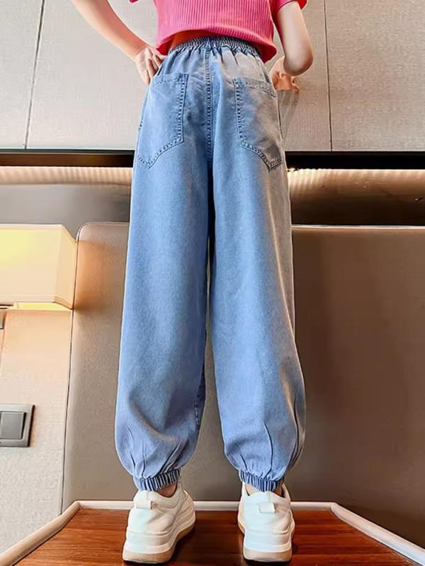 ・スタイル: 韩版・パンツ丈: 长裤・種類: 牛仔裤・安全レベル: B类・主な素材: デニム・主な素材の含有量: 50％・厚さ: 薄手・対象: 女の子・柄: 無地・生地: 柔らか加工・要素: スポーツ、文字、トレンド・ウエスト: ミドルウエ...