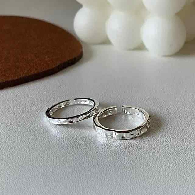指輪 ペアリング シルバー999 溶岩風 カップル シンプル 幾何学模様 小さめ 不規則 オープンリング フリーサイズ 電気メッキ加工 銀色 男性用 女性用 ユニセックス