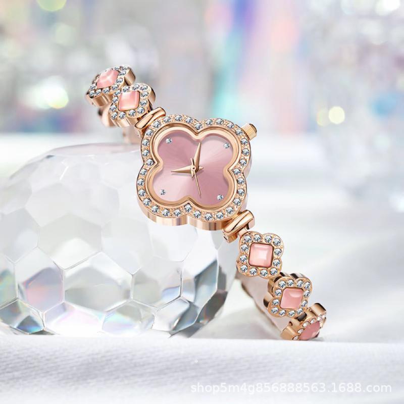 腕時計 レディース ラッキーアイテム クローバーモチーフ ファッション小物 ライトジュエリー 高級感 ミニマリスト アナログ ピンク系
