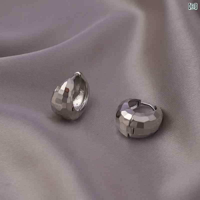 イヤリング レディース 女性用 高見え フープ 電気メッキ加工 ジルコニア 幾何学 925シルバー ゴールド 金 白金 トレンド パーティー 結婚式 ファッション 通勤 3