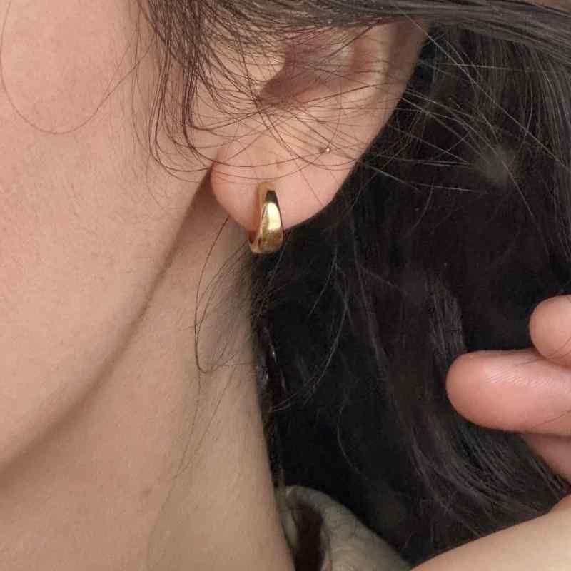 ピアス レディース シルバー ゴールド 韓国風 通勤 高見え シンプル フープ 電気メッキ加工 リングピアス