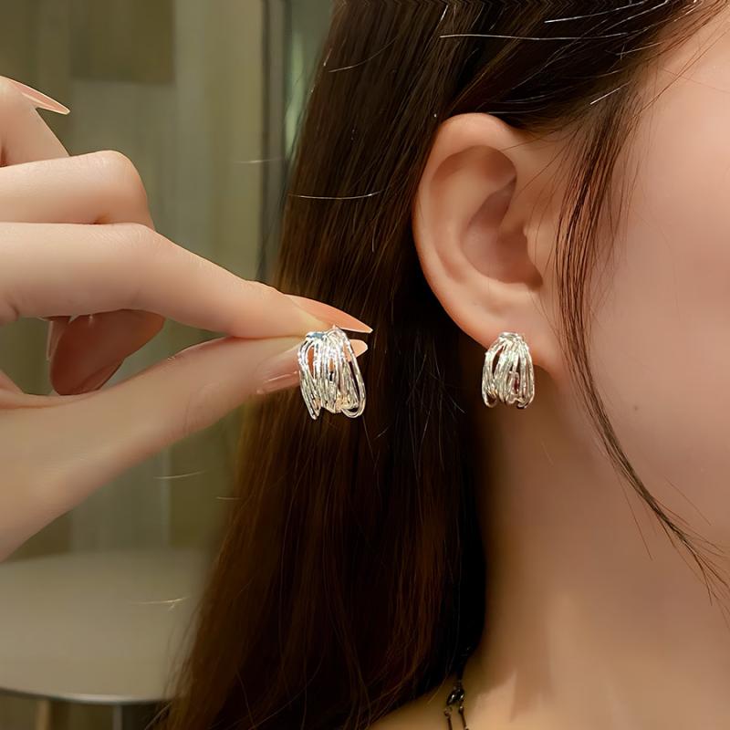 ピアス レディース C型ピアス 多層ライン 幾何学模様 電気メッキ加工 925シルバー 冷淡風 個性派 アクセサリー ジュエリー