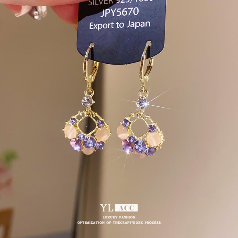 ピアス レディース 高級感 ジルコニア 猫目石 幾何学模様 サークル ひし形 透かし彫り イヤリング 紫 ..