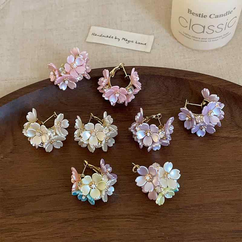 ピアス レディース シルバー925 花 パール アクリル 韓国風 エレガント かわいい デザイン 電気メッキ ..