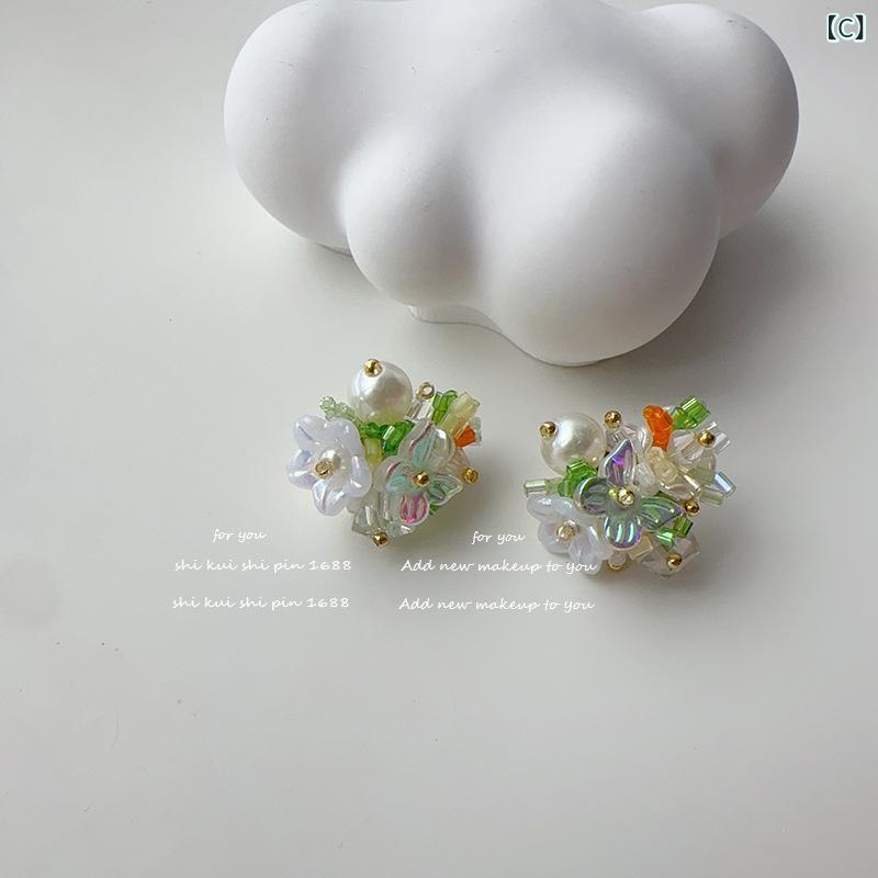 ピアス レディース 春夏 花 フラワー バタフライ 蝶 イヤリング 小さめ 小ぶり ガラス ビーズ 手作り ハンドメイド ブルー ピンク グリーン ホワイト 青 桃 緑 白 リゾート 普段使い かわいい 3