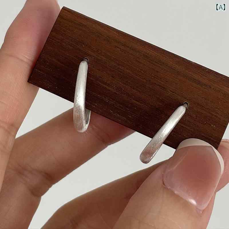 シャドーテールのイヤリング レディース U形 幾何学形 電気メッキ加工 銅製 シルバーカラー サークル ファッション 通勤 アクセサリー｜アングル2