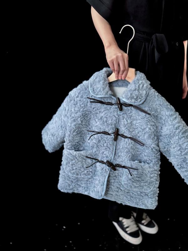子供服 女の子 アウター 韓国風 裏起毛 ニット カーディガン コート 冬服 おしゃれ 牛角ボタン 防寒 厚手 コットン 中綿 ジャケット ブルー