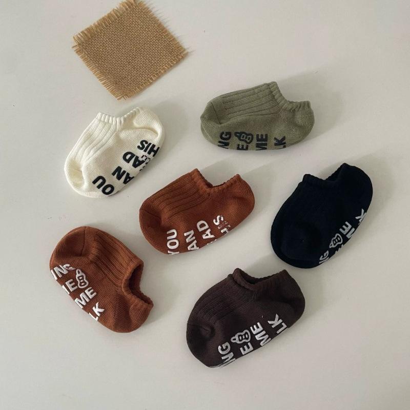 靴下 キッズ ベビー 春秋 コットン 船型 ショートソックス 滑り止め付き 男女兼用 秋冬 幼児 子供