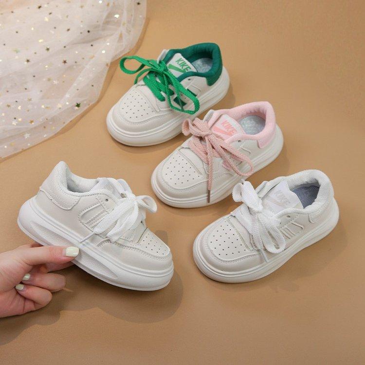子供靴 ベビー 幼児 運動靴 カジュアルシューズ 通気性 滑り止め 柔らかい靴底 米白色 ピンク色 緑色 ..