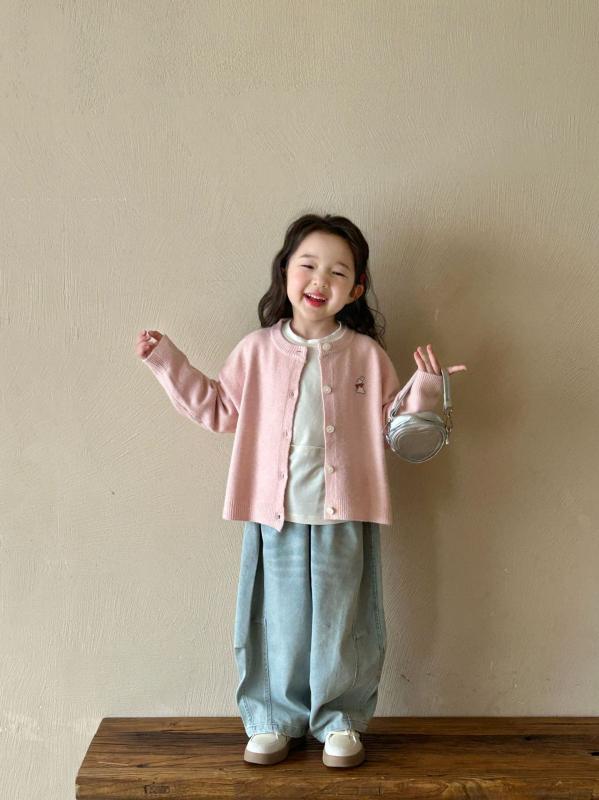 子供服 ニット カーディガン 女の子 ピンク 刺繍 小ウサギ 綿 春秋 かわいい 普段...